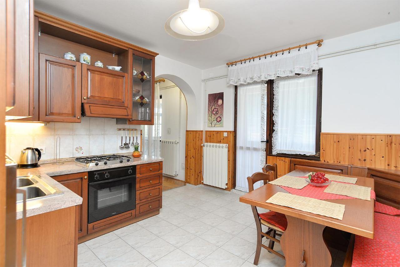 Apartments Irena 531 بولا المظهر الخارجي الصورة